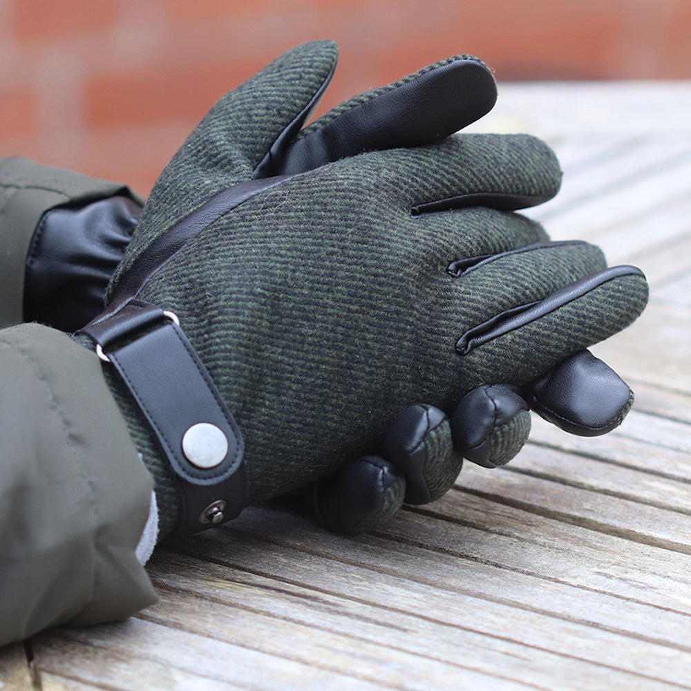 Pom Mens Gloves with Button Detail