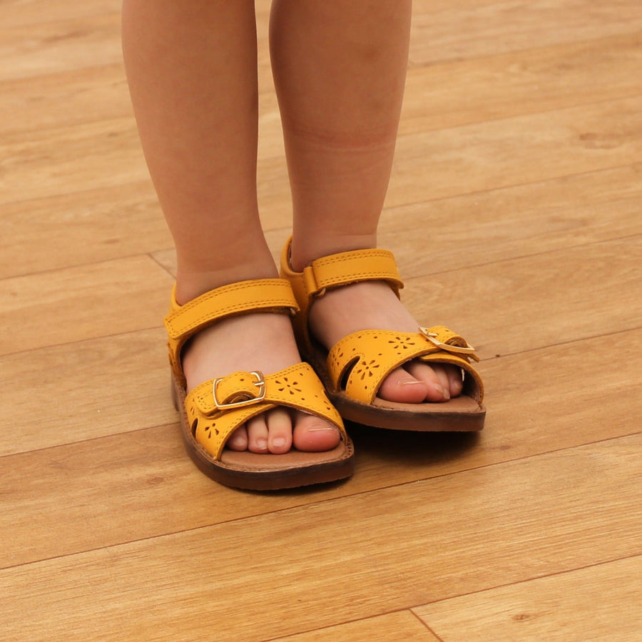 Start-Rite Holiday 5201_10 Yellow Sandals